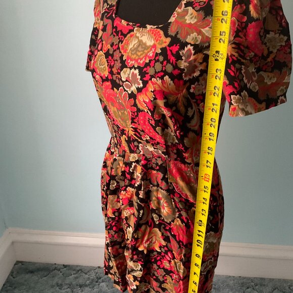 R.J. Stevens Red Floral Size 6 Jumpsuit - Picture 5 of 6